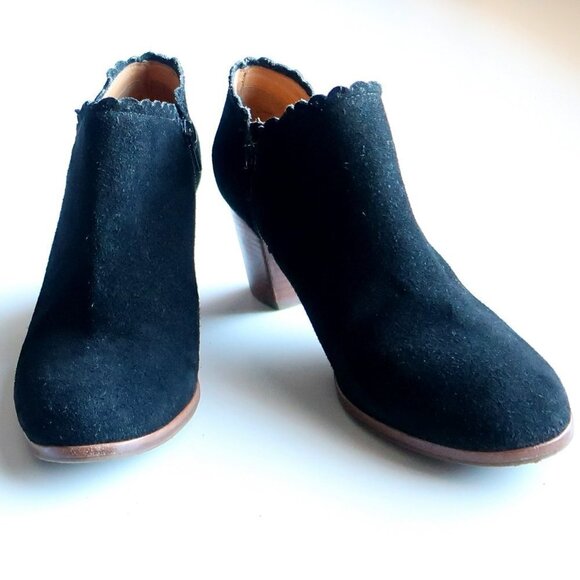 Jack Rogers Marianne Black Suede Leather Scallop Trim Ankle Boots Booties Size 8 - Picture 5 of 16